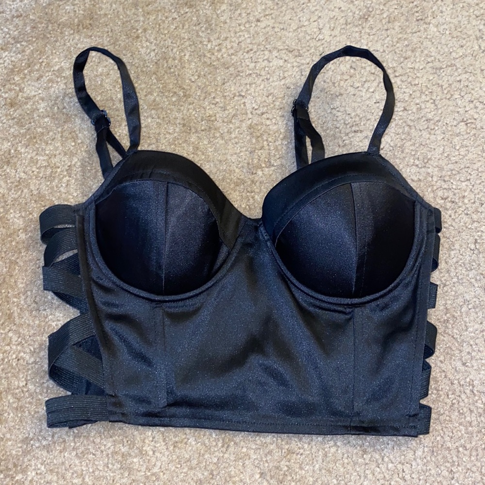 Cropped Bra Top - open sides